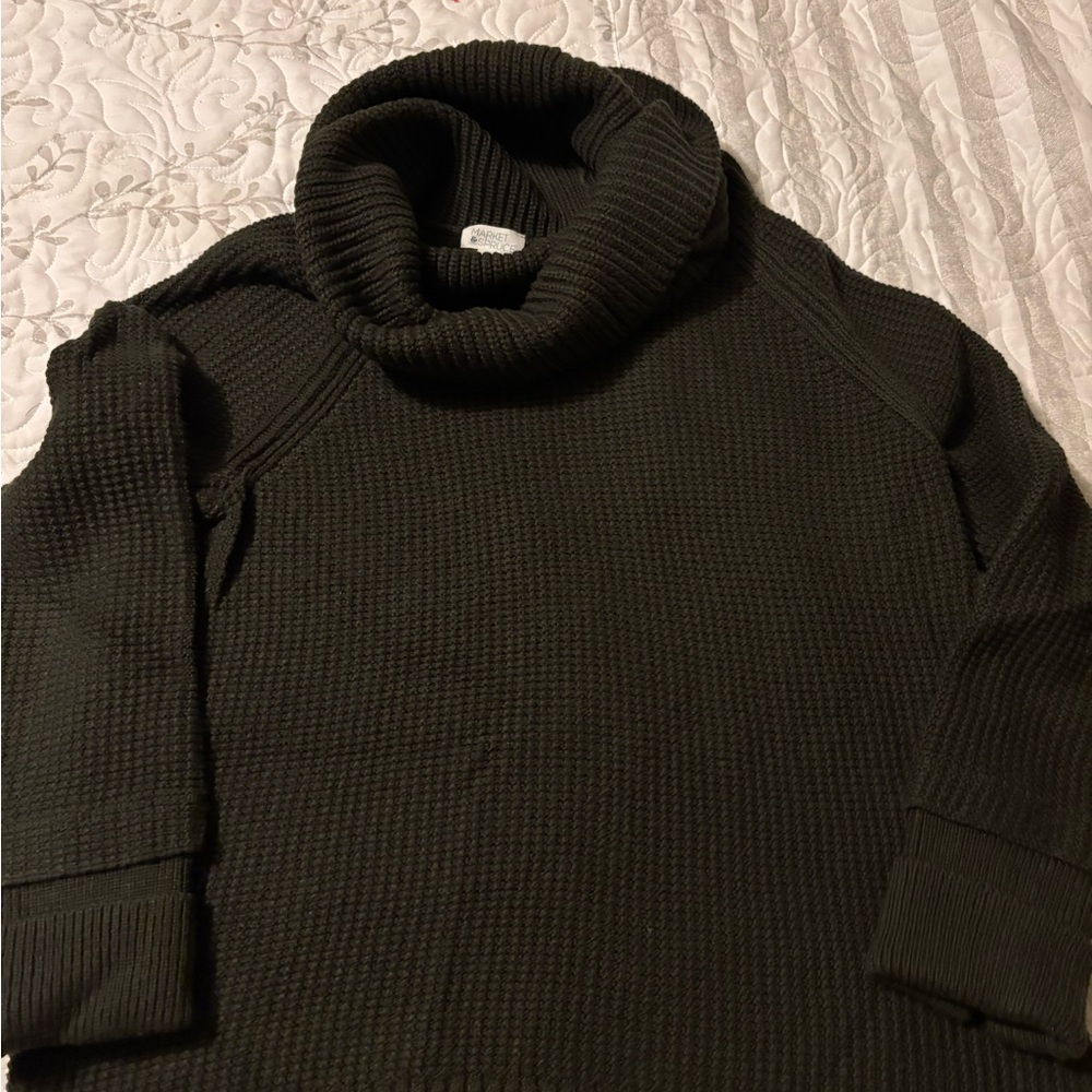 Market & Spruce Forest Green Turtleneck Sweater